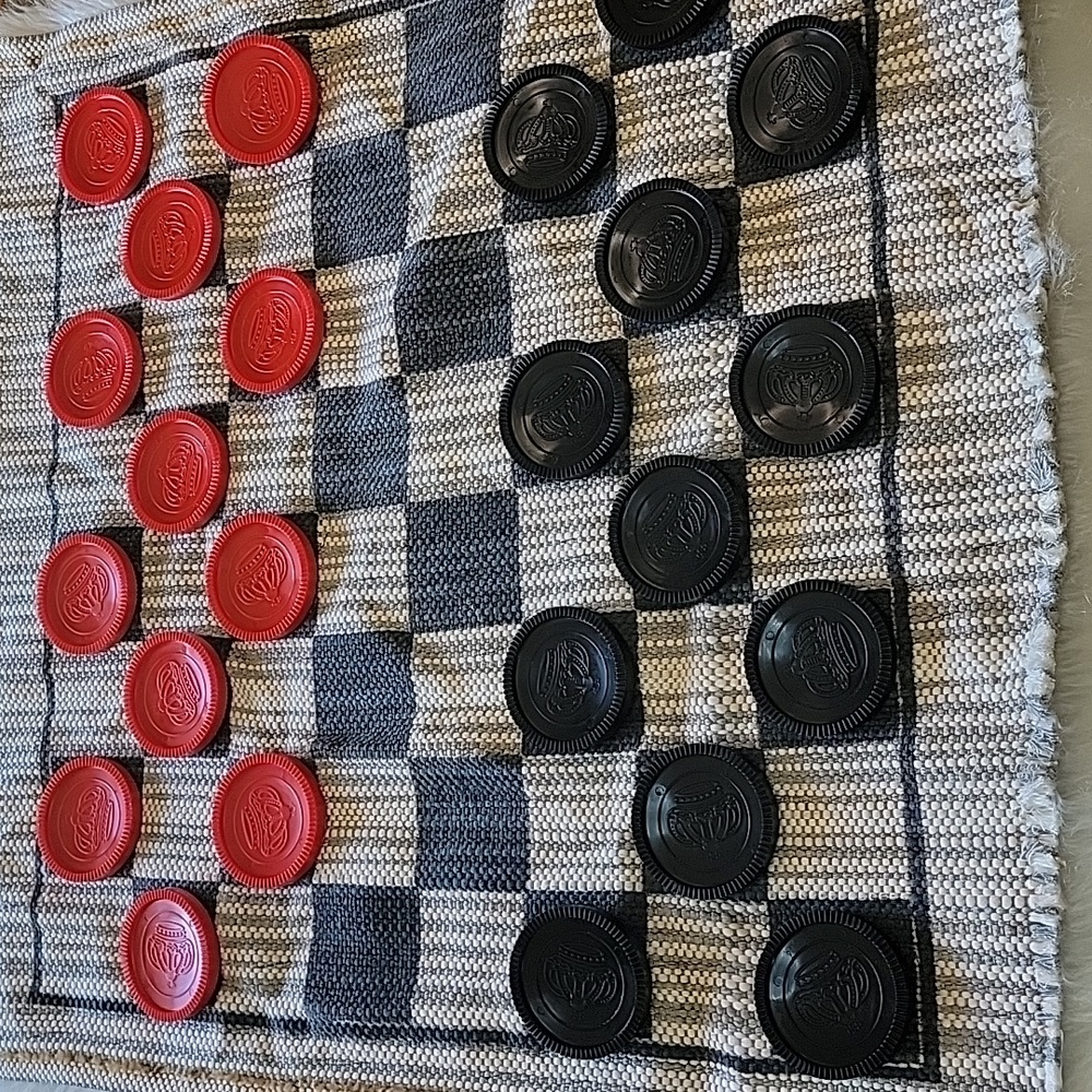 GIANT CHECKERS, TIC‎ TAC TOE & SUPER TIC TAC TOE Woven Party Play Rug Games